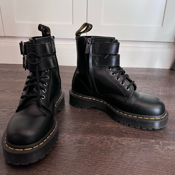 Dr. Martens Alt 1460 - Picture 2 of 2